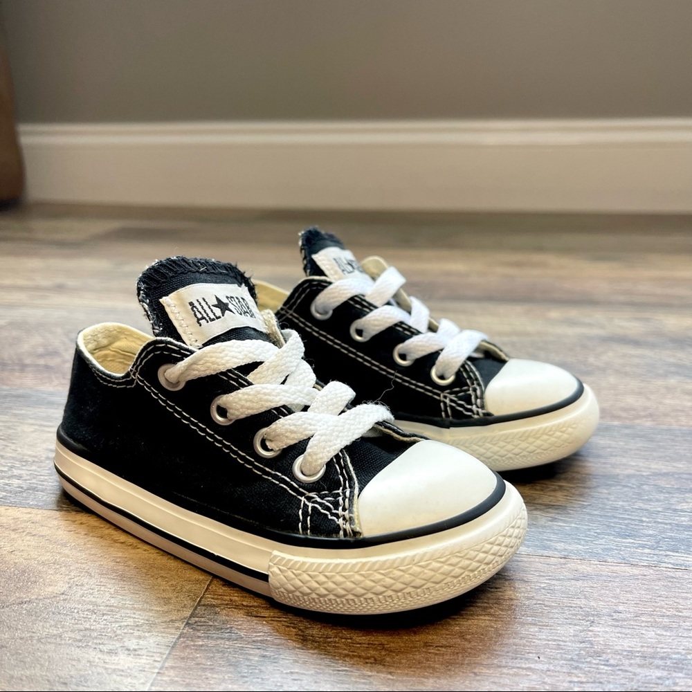 Infant Converse - Picture 3 of 12